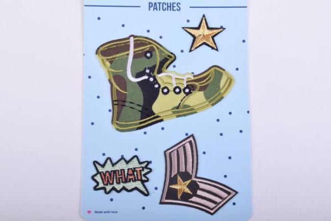 Iron-on patch on card with army motifs 31230