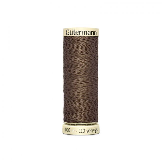 Universal sewing thread Gütermann in cocoa color 815