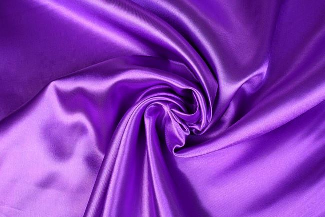 Blouse/dress in purple color with satin look Q1015/3