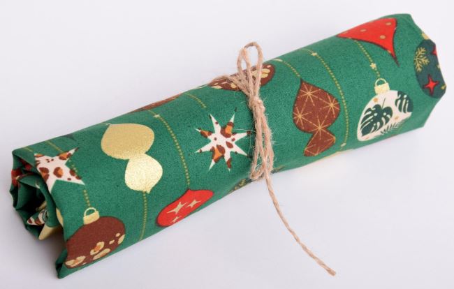 Roll of Christmas cotton in green color with printed ornaments RO18706/025