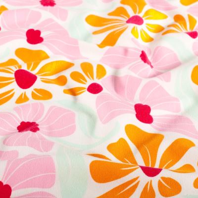 Cream-colored cotton knit with flower print 25730/051 (2)
