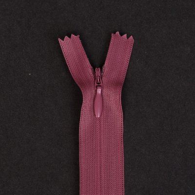 Hidden zipper in a dark shade of old pink 18cm I-3W0-18/419