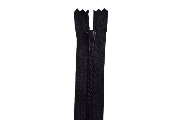 Spiral zipper in black color 10 cm I-3C0-10-332