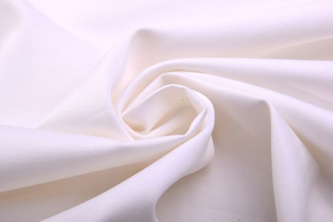 Cotton twill - Gabardine in cream color TI576