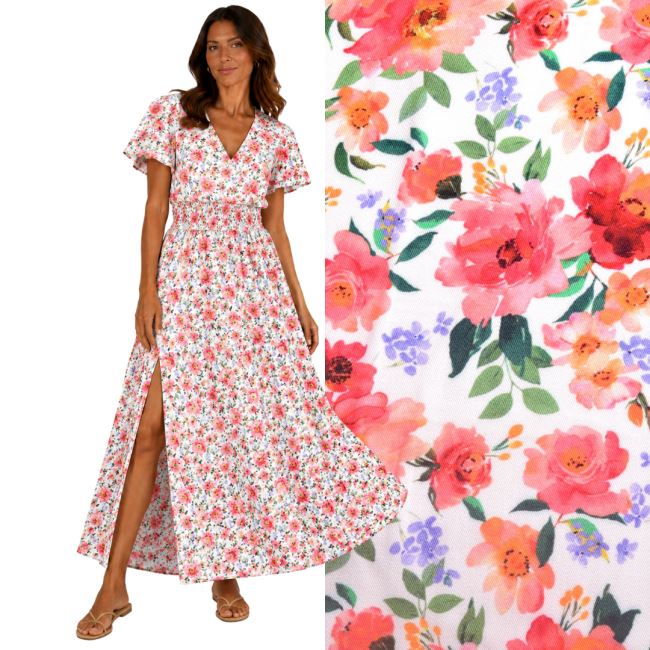 Cream-colored viscose fabric with a print of flowers and leaves TU26907