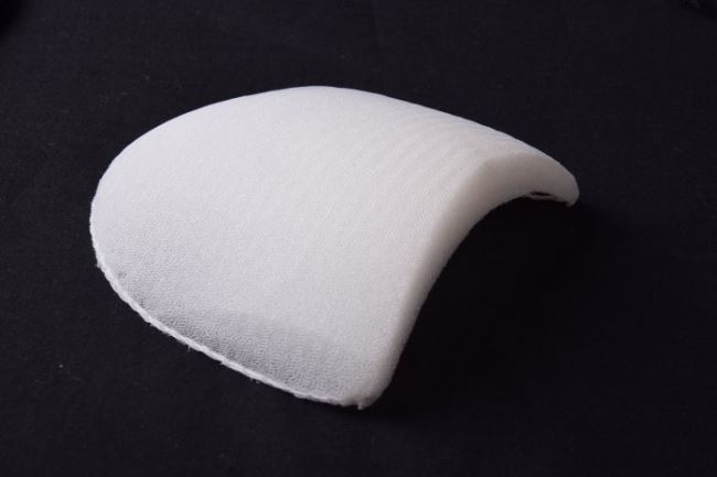 Shoulder pad white 12x12 cm RM02
