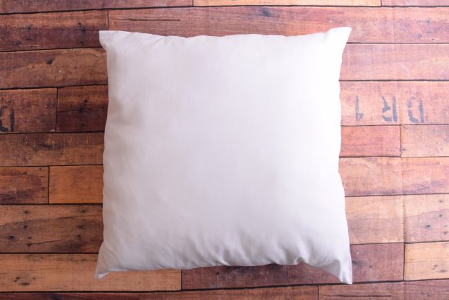 Cotton pillow with hollow fiber filling in size 50x50 cm POV1