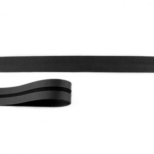 Leatherette diagonal strip in black color GM0315K332